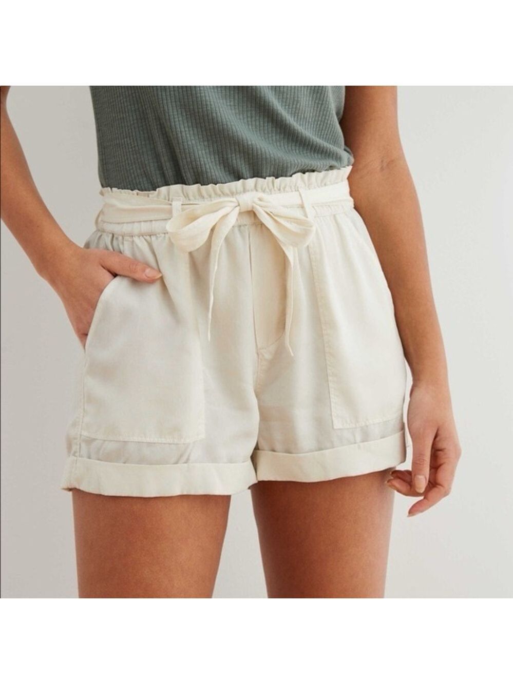 Aerie Cream Paperbag Belted Camp Shorts Size Large